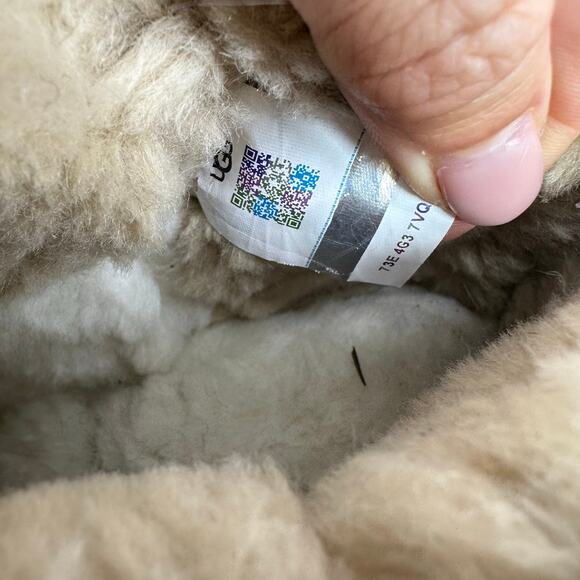 UGG Classic Ultra Mini New Heights Boots Chestnut Womens Size 7 Platform - Picture 10 of 11